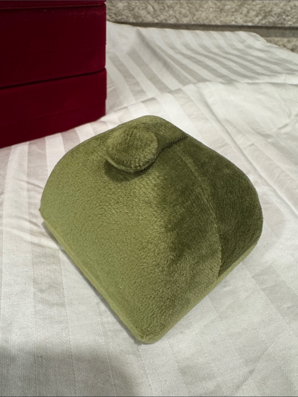 Velvet Jewelry Boxes (various sizes) - Picture 3 of 12
